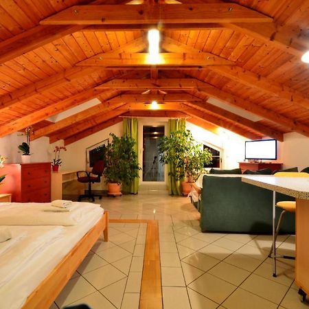 Ajo Lake View Apartment - Self-Check-In Wien Exteriör bild