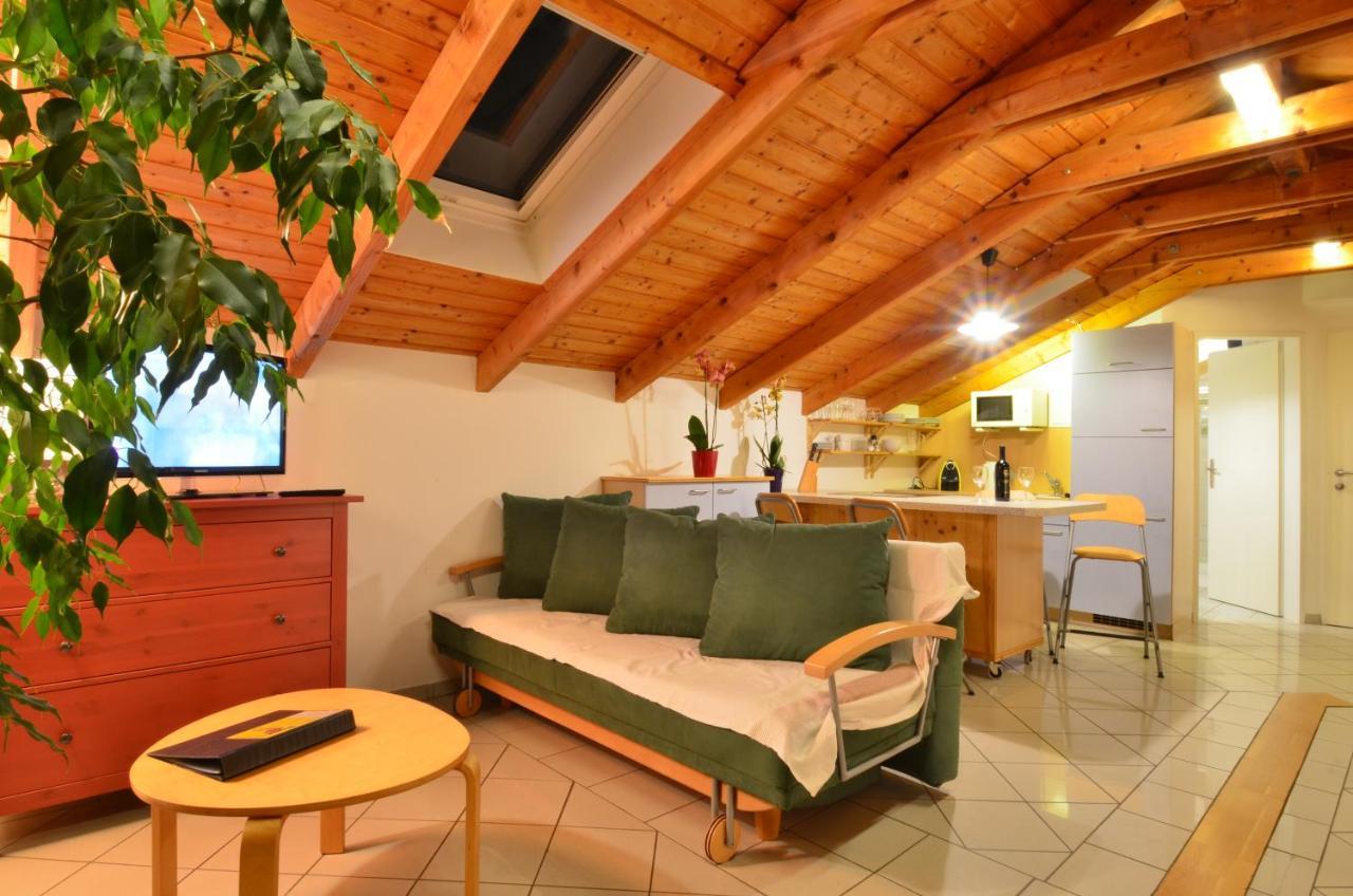 Ajo Lake View Apartment - Self-Check-In Wien Exteriör bild