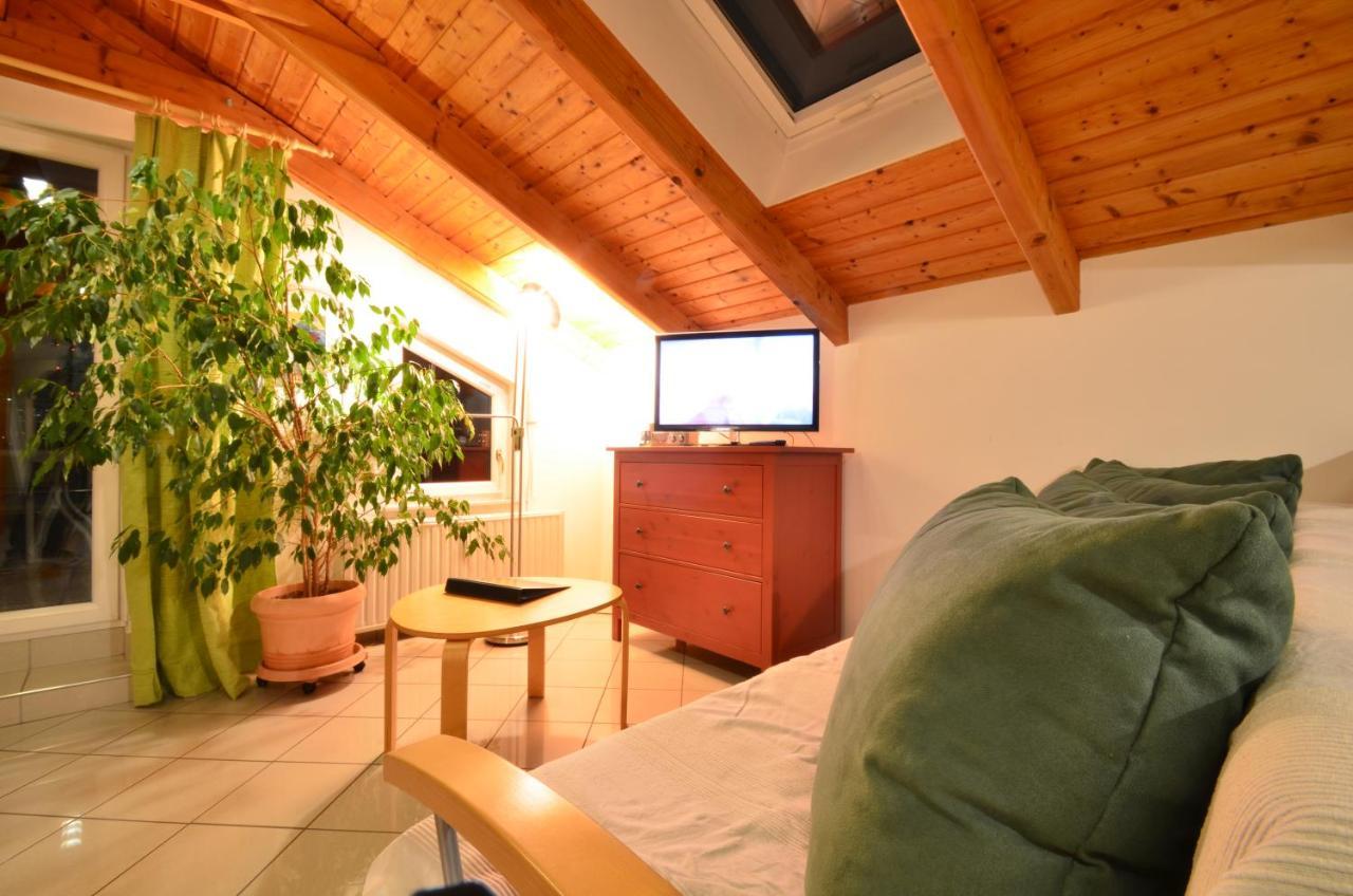 Ajo Lake View Apartment - Self-Check-In Wien Exteriör bild